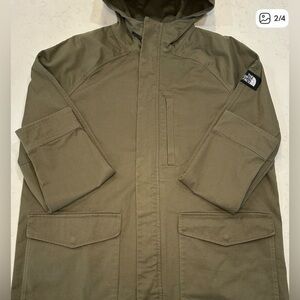 North Face Vintage Olive Parka Jacket | Size M | Preowned | Unisex